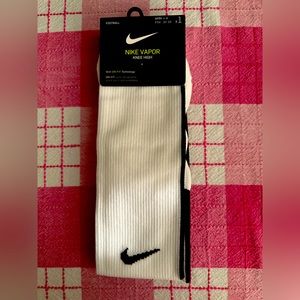 NWT NIKE Vapor Knee High Soccer Socks S